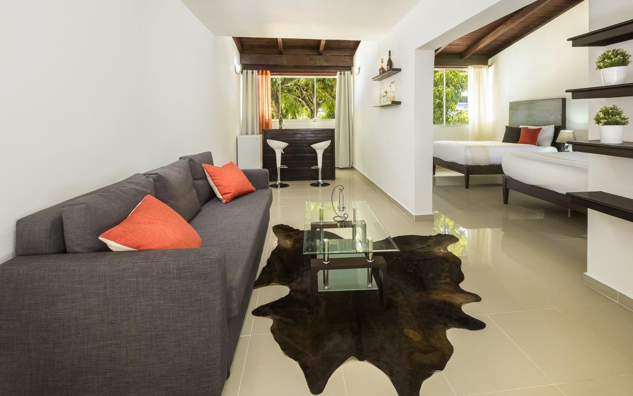 Ahnvee Resort (Adults Only) Sosua Bagian luar foto