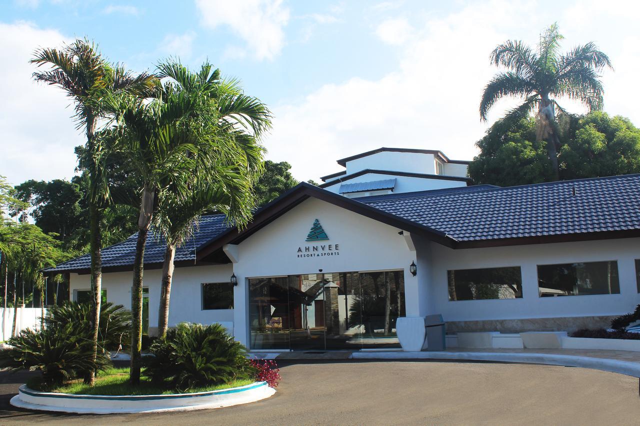 Ahnvee Resort (Adults Only) Sosua Bagian luar foto