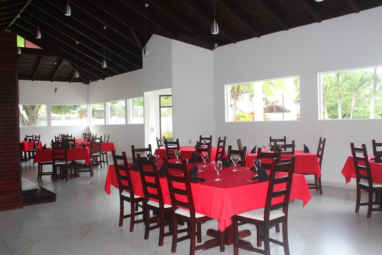 Ahnvee Resort (Adults Only) Sosua Bagian luar foto